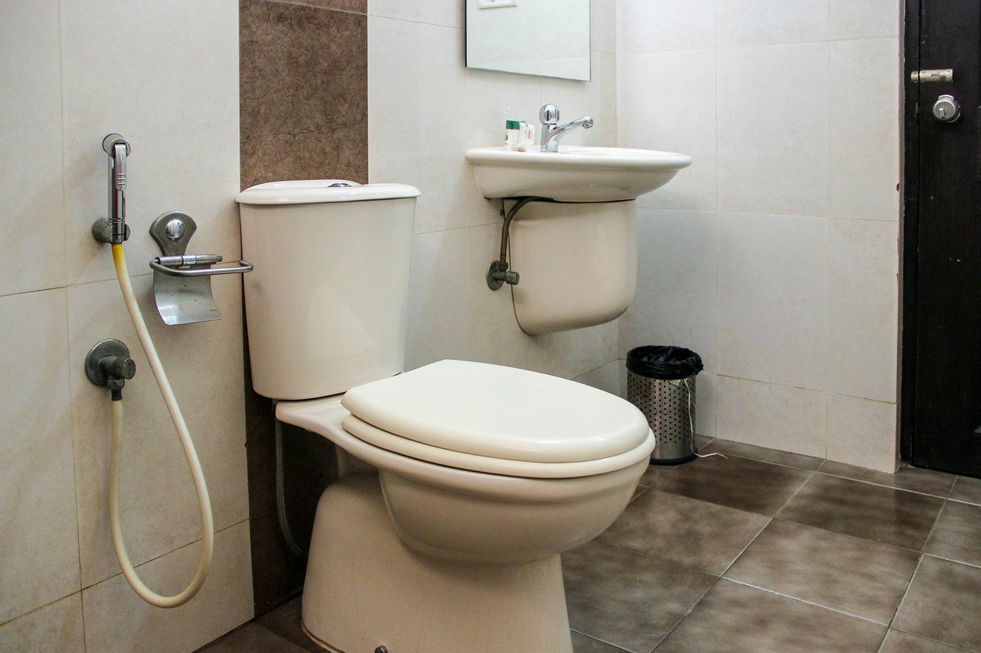 Oyo 5765 Chennai Residency T Nagar Hotel Esterno foto